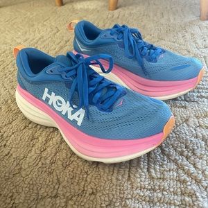 Size 8 Hoka Bondi running shoes